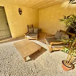 Апартаменты Le Majoral Quiet 5 Mins Walking From Historic Town, Garden, Covered Terrace, Parking, Air Cond, Private Parking, Fiber Сарла-ла-Канеда