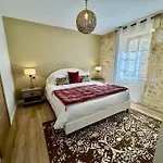 Апартаменты Le Majoral Quiet 5 Mins Walking From Historic Town, Garden, Covered Terrace, Parking, Air Cond, Private Parking, Fiber *