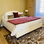 Апартаменты Le Majoral Quiet 5 Mins Walking From Historic Town, Garden, Covered Terrace, Parking, Air Cond, Private Parking, Fiber Сарла-ла-Канеда