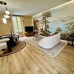 Апартаменты Le Majoral Quiet 5 Mins Walking From Historic Town, Garden, Covered Terrace, Parking, Air Cond, Private Parking, Fiber Сарла-ла-Канеда