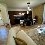 Le Majoral Quiet 5 Mins Walking From Historic Town, Garden, Covered Terrace, Parking, Air Cond, Private Parking, Fiber Апартаменты *