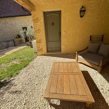 Le Majoral Quiet 5 Mins Walking From Historic Town, Garden, Covered Terrace, Parking, Air Cond, Private Parking, Fiber *