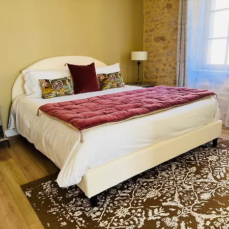 Apartamento Le Majoral Quiet 5 Mins Walking From Historic Town, Garden, Covered Terrace, Parking, Air Cond, Private Parking, Fiber Sarlat