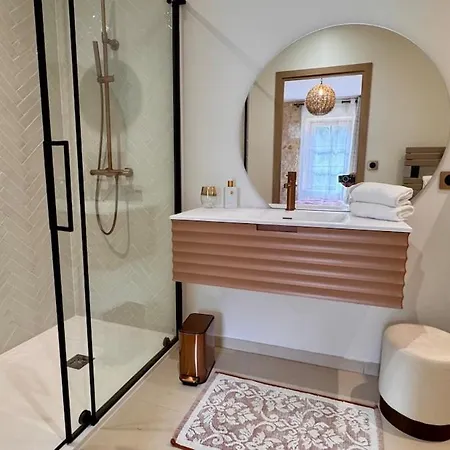 Le Majoral Quiet 5 Mins Walking From Historic Town, Garden, Covered Terrace, Parking, Air Cond, Private Parking, Fiber * Sarlat