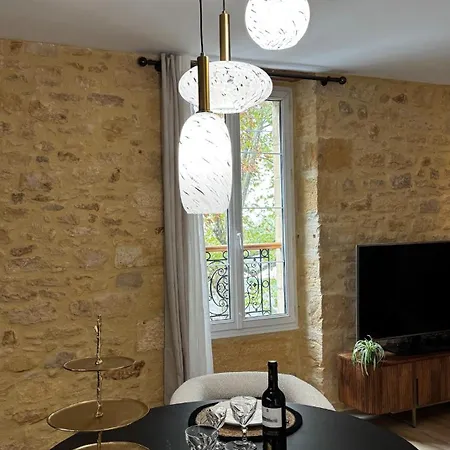 Le Majoral Quiet 5 Mins Walking From Historic Town, Garden, Covered Terrace, Parking, Air Cond, Private Parking, Fiber *