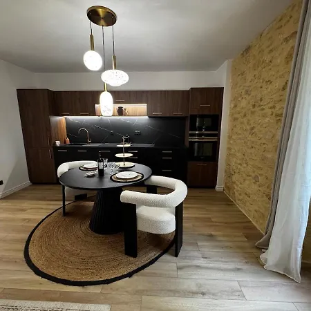 Le Majoral Quiet 5 Mins Walking From Historic Town, Garden, Covered Terrace, Parking, Air Cond, Private Parking, Fiber Sarlat