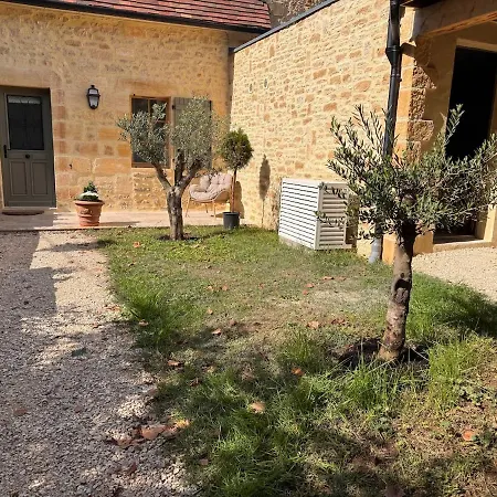 Le Majoral Quiet 5 Mins Walking From Historic Town, Garden, Covered Terrace, Parking, Air Cond, Private Parking, Fiber * Sarlat