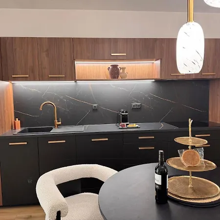 Apartamento Le Majoral Quiet 5 Mins Walking From Historic Town, Garden, Covered Terrace, Parking, Air Cond, Private Parking, Fiber Sarlat
