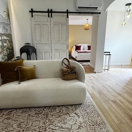 Le Majoral Quiet 5 Mins Walking From Historic Town, Garden, Covered Terrace, Parking, Air Cond, Private Parking, Fiber * Sarlat