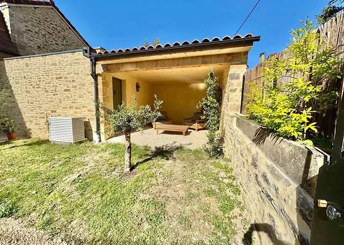 Le Majoral Quiet 5 Mins Walking From Historic Town, Garden, Covered Terrace, Parking, Air Cond, Private Parking, Fiber 公寓