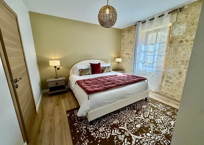 公寓 Le Majoral Quiet 5 Mins Walking From Historic Town, Garden, Covered Terrace, Parking, Air Cond, Private Parking, Fiber *