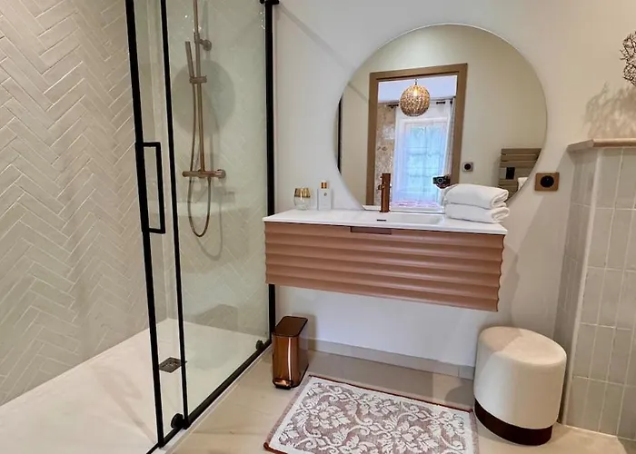 Le Majoral Quiet 5 Mins Walking From Historic Town, Garden, Covered Terrace, Parking, Air Cond, Private Parking, Fiber * 萨尔拉拉卡内达