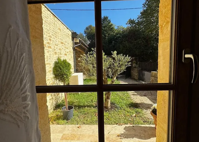 公寓 Le Majoral Quiet 5 Mins Walking From Historic Town, Garden, Covered Terrace, Parking, Air Cond, Private Parking, Fiber 萨尔拉拉卡内达