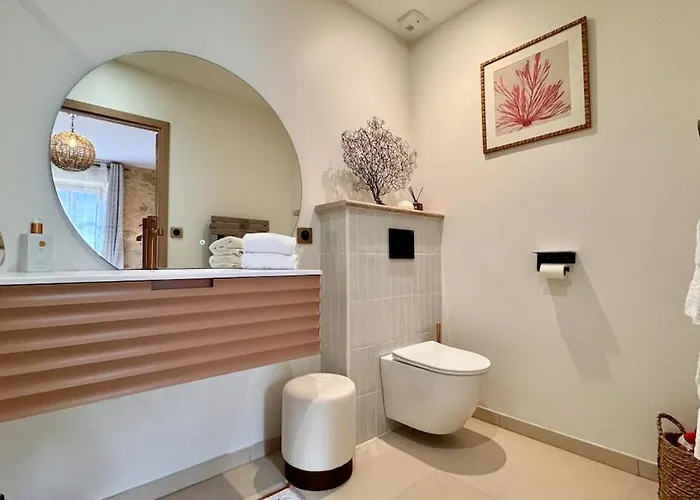 Le Majoral Quiet 5 Mins Walking From Historic Town, Garden, Covered Terrace, Parking, Air Cond, Private Parking, Fiber 公寓