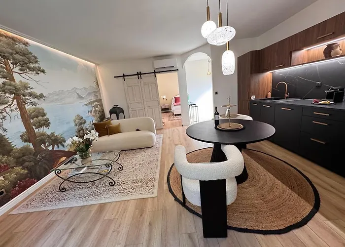 Le Majoral Quiet 5 Mins Walking From Historic Town, Garden, Covered Terrace, Parking, Air Cond, Private Parking, Fiber 公寓 *