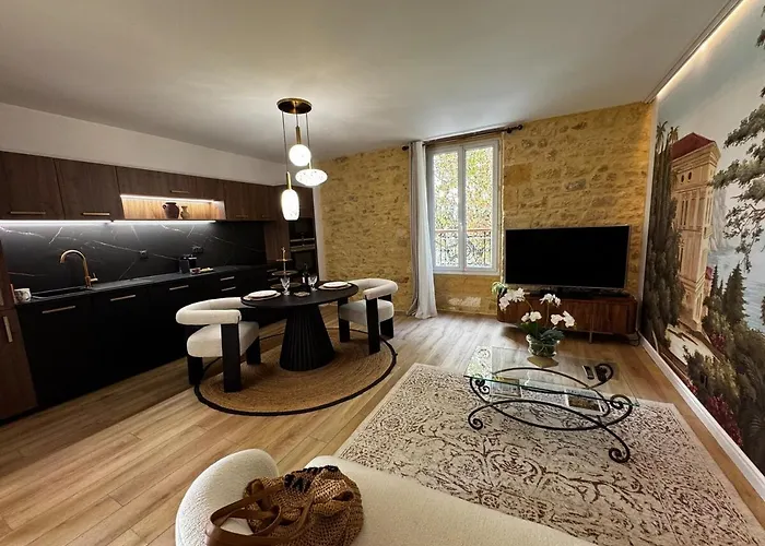 公寓 Le Majoral Quiet 5 Mins Walking From Historic Town, Garden, Covered Terrace, Parking, Air Cond, Private Parking, Fiber *